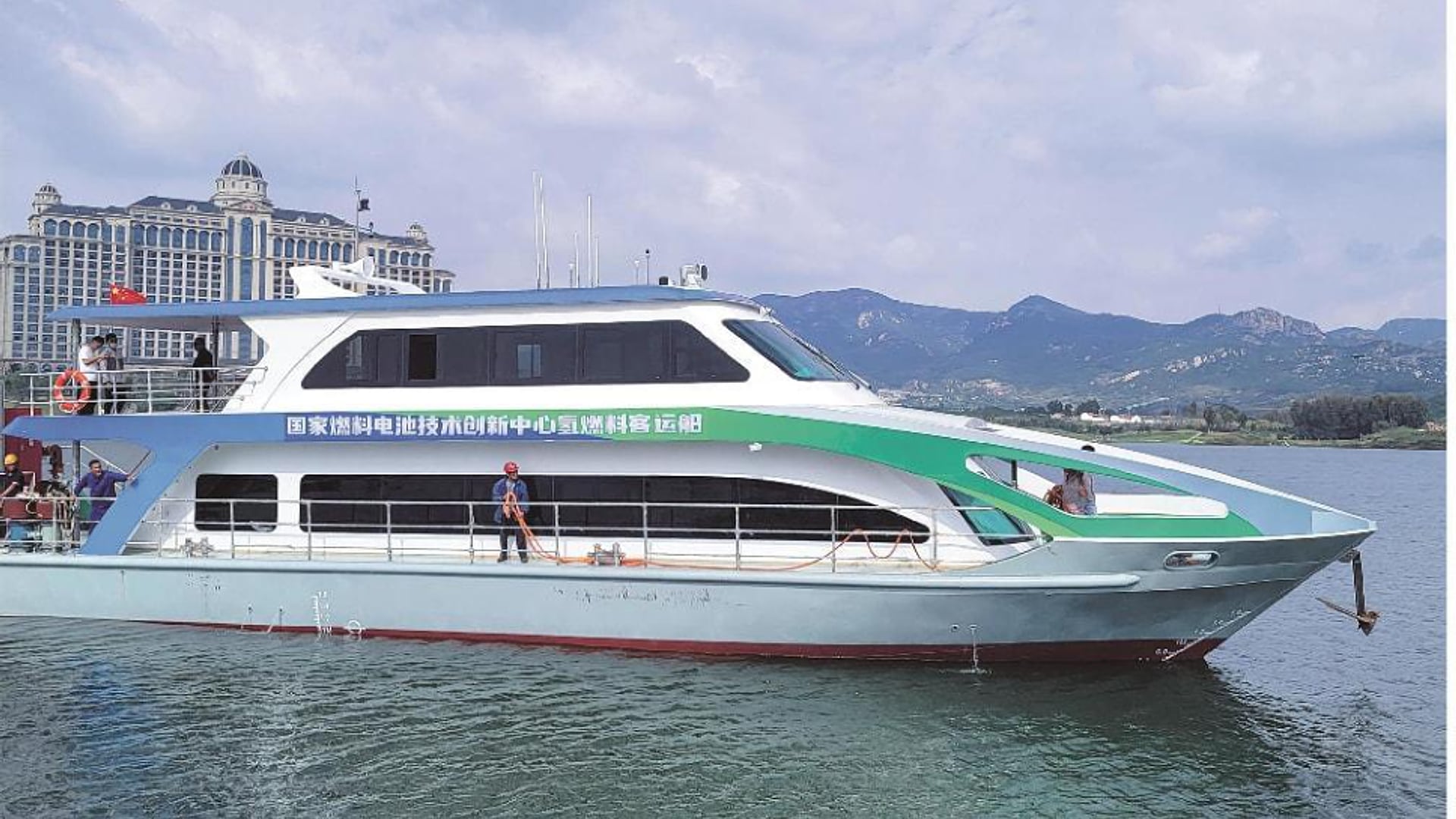 28 M Hydrogen Passenger Boat